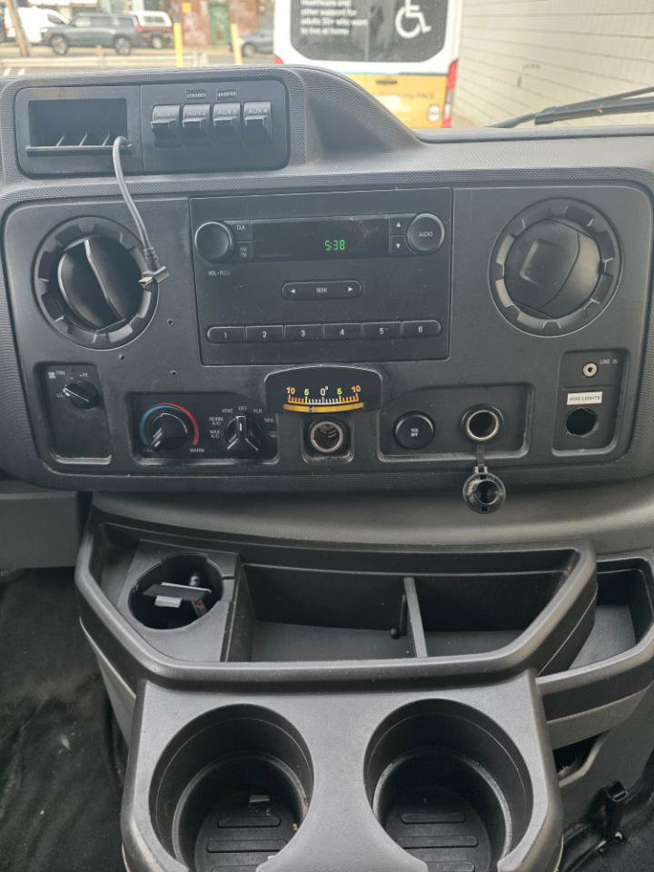 Used 2012 Ford E-350 and Econoline 350 Super Duty RWD image 13
