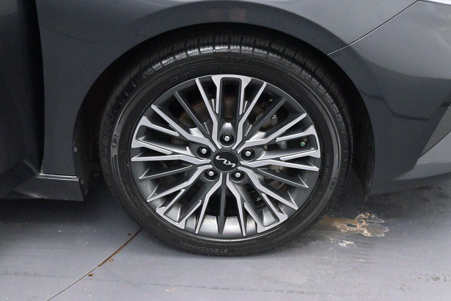 Used 2022 Kia Forte GT-Line FWD image 30