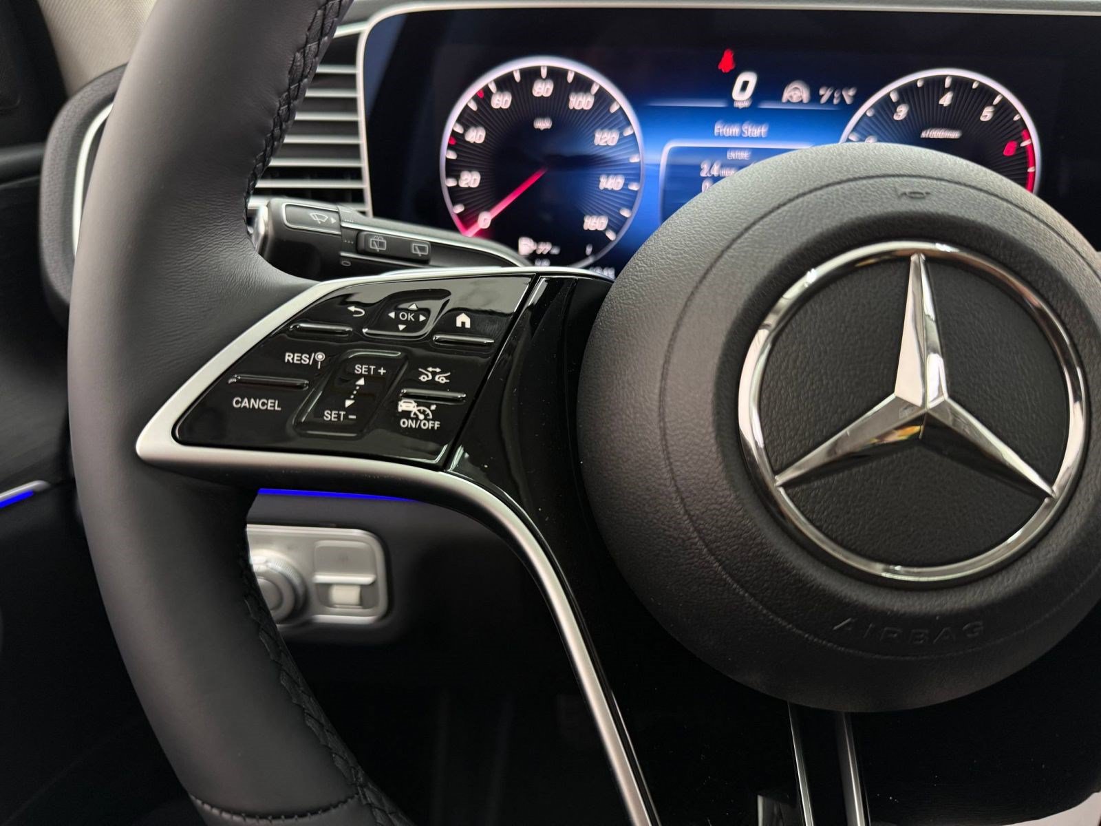 New 2026 Mercedes-Benz GLE 580 4MATIC image 13