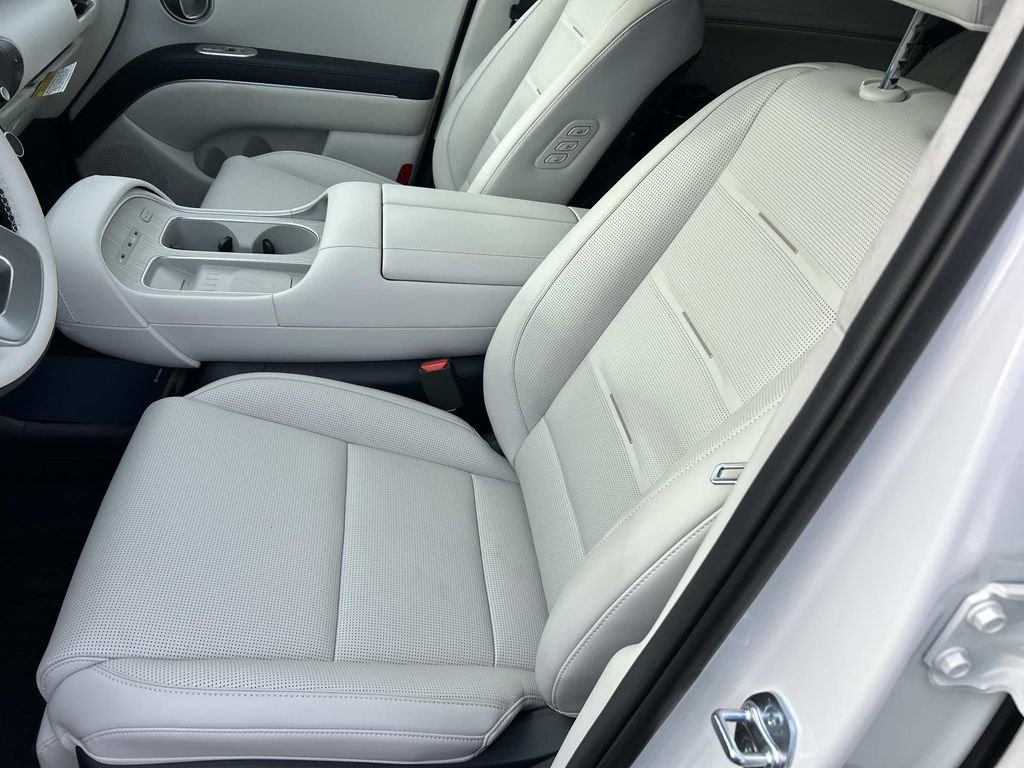 New 2026 Hyundai Palisade Calligraphy FWD image 13