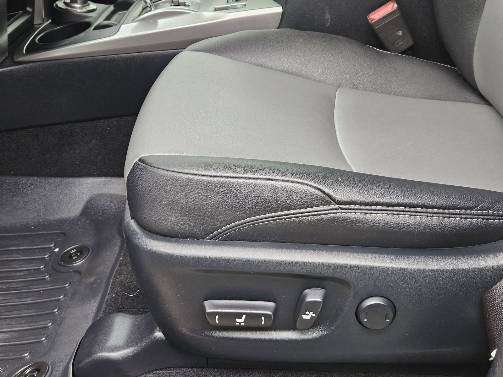 Used 2023 Toyota 4Runner SR5 Premium image 34