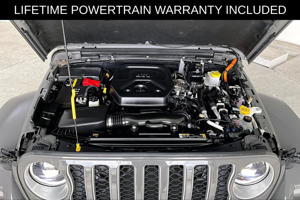 Used 2023 Jeep Wrangler Unlimited Sahara AWD/4WD image 11