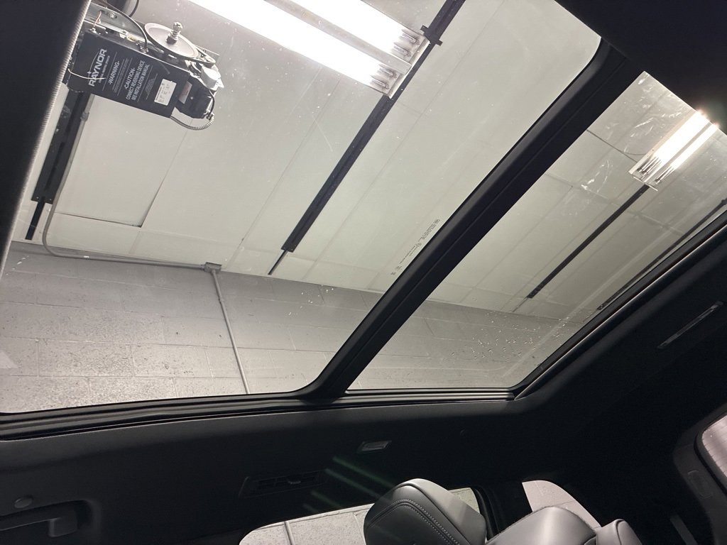 New 2026 Buick Enclave Sport Touring w/ Power Package image 29