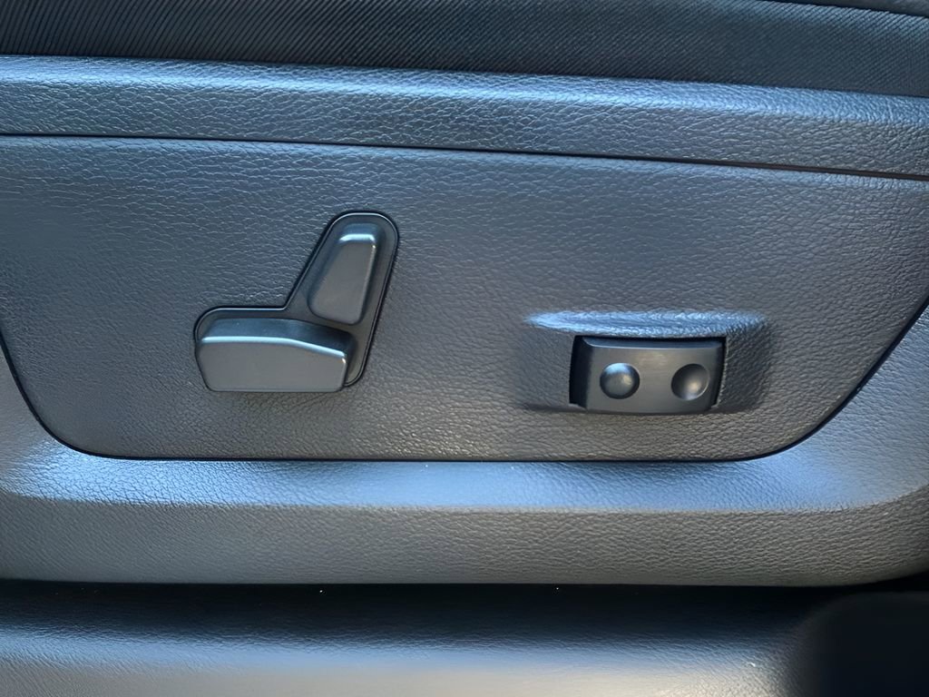 Certified 2022 RAM 3500 Laramie image 24