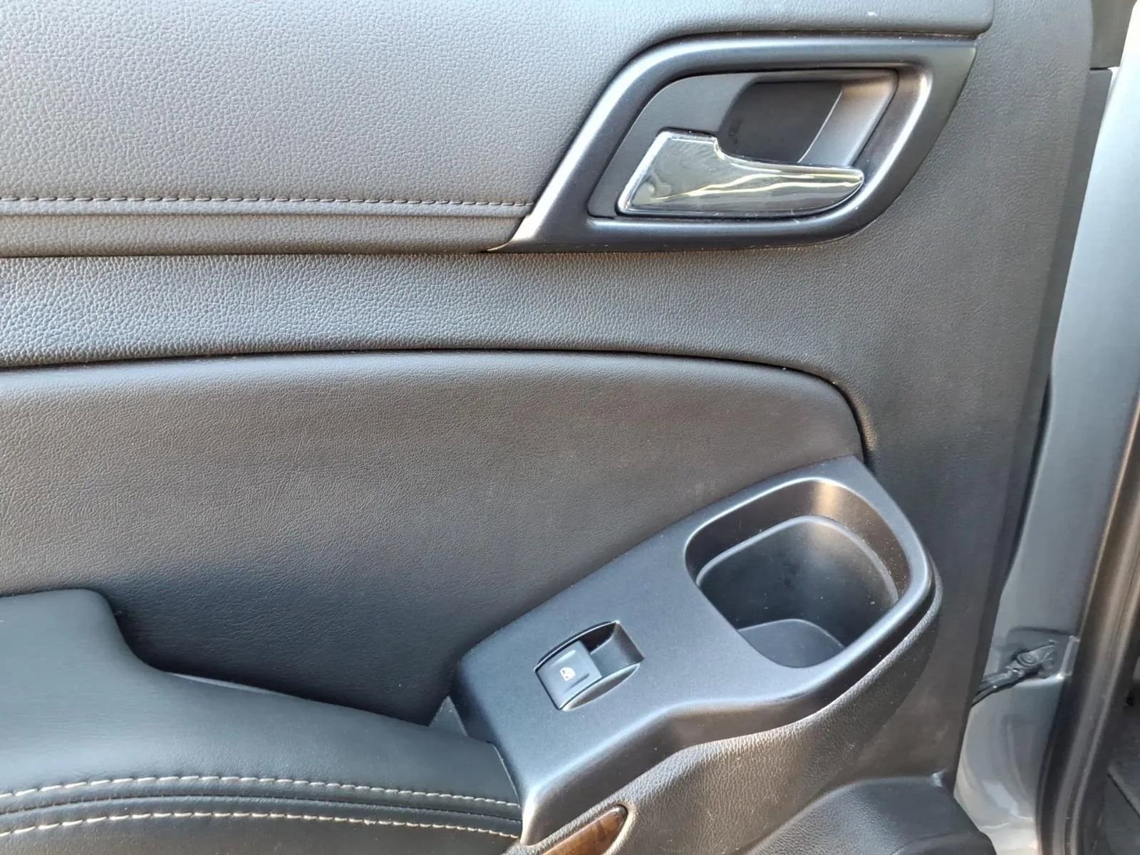 Used 2019 Chevrolet Tahoe LS w/ All-Season Package image 21