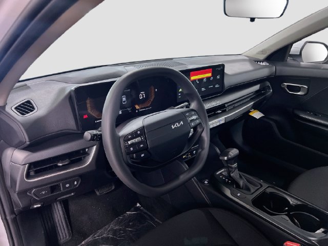 New 2026 Kia K4 FWD image 9