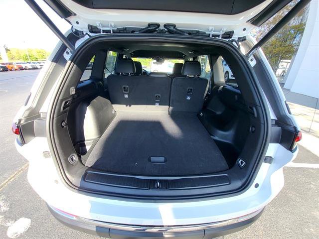 New 2025 Jeep Grand Cherokee Limited w/ Trailer Tow Package image 17