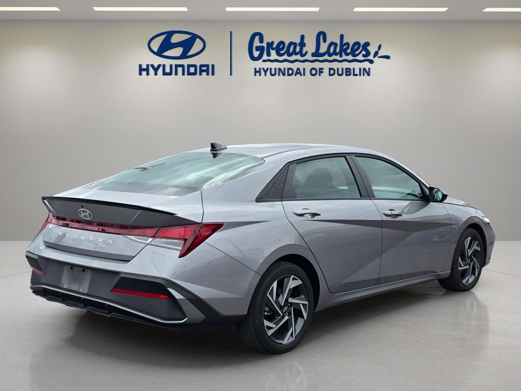 Certified 2025 Hyundai Elantra Sport FWD image 5