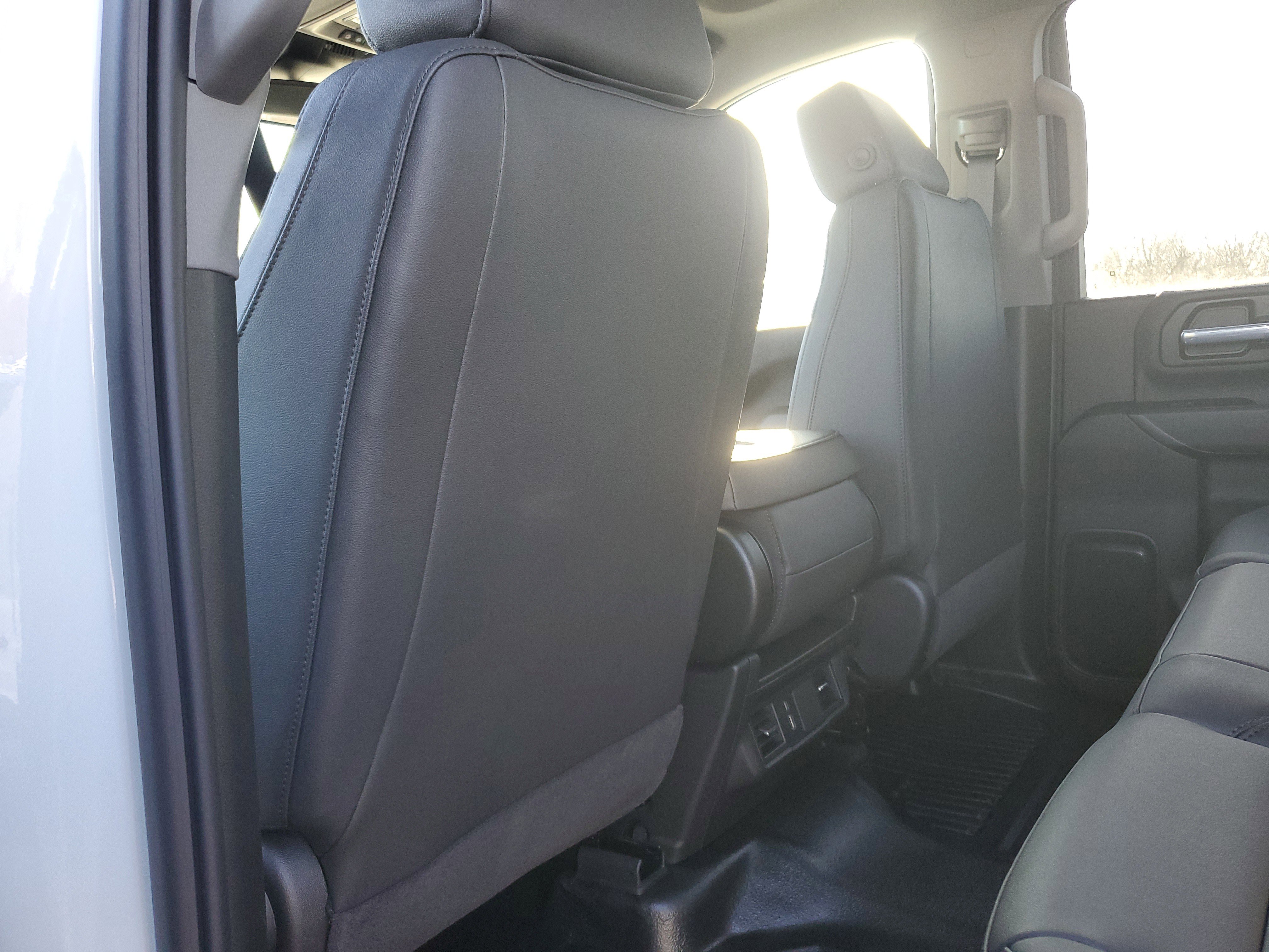 New 2025 GMC Sierra 3500 Pro w/ Convenience Package image 30