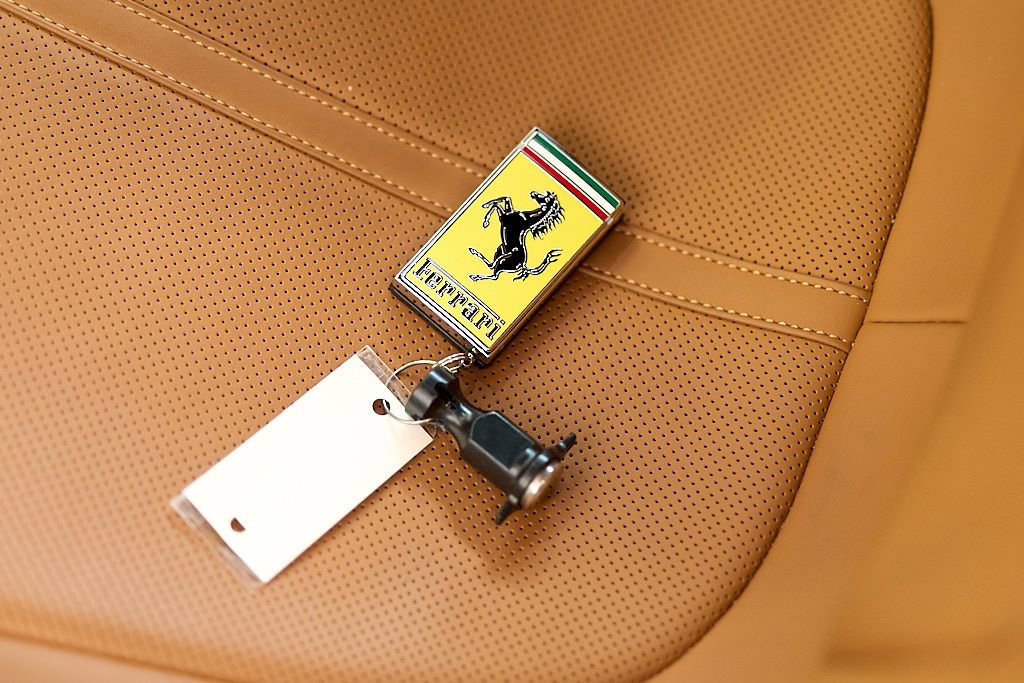 Used 2021 Ferrari Roma image 86