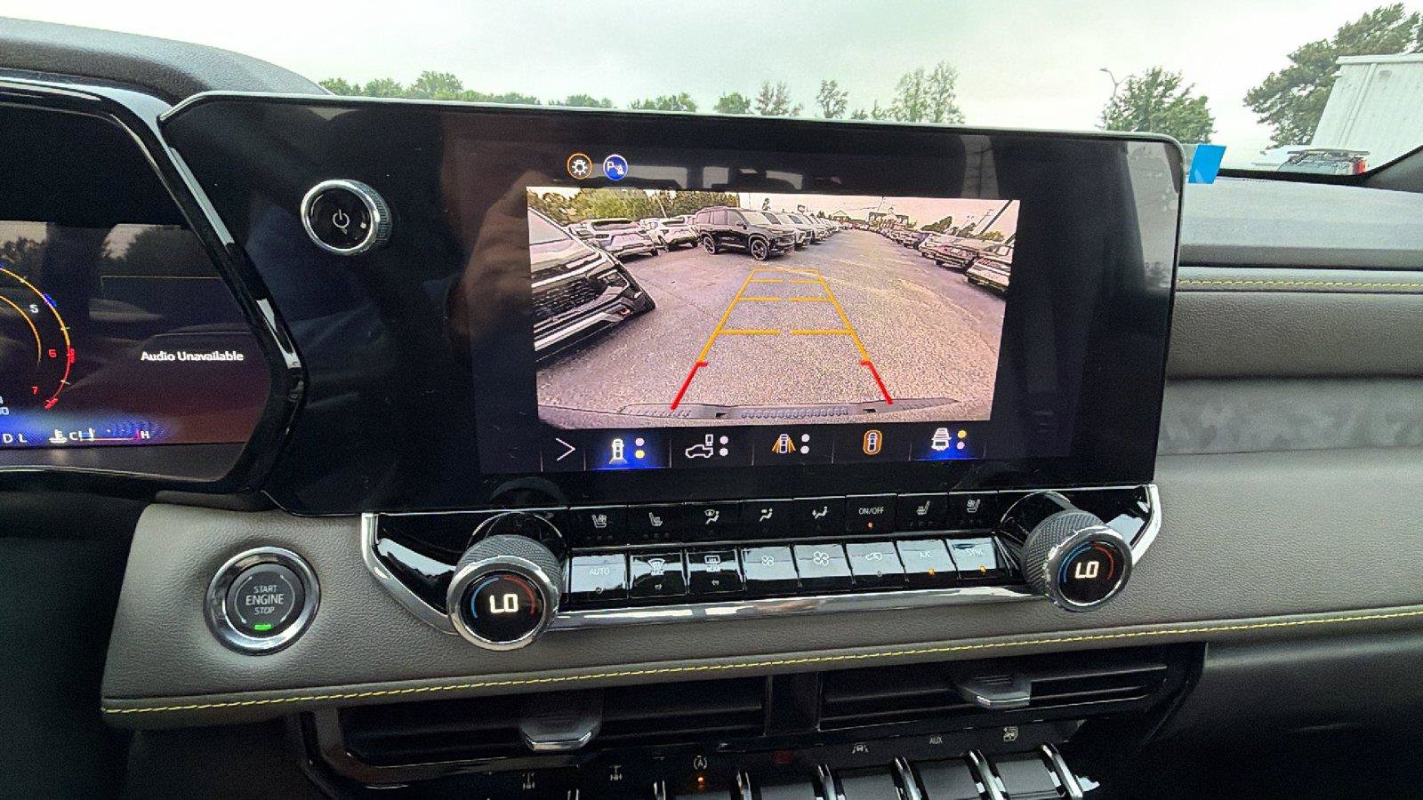 New 2026 Chevrolet Colorado ZR2 w/ Technology Package AWD/4WD image 28
