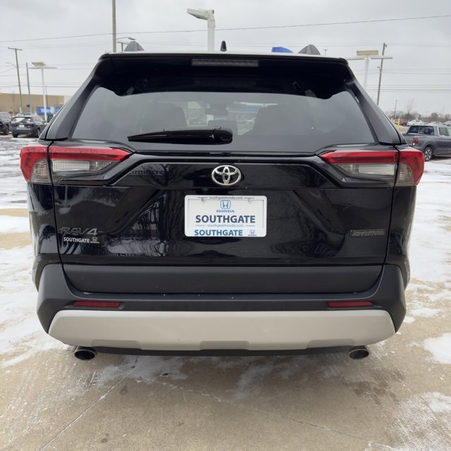 Used 2024 Toyota RAV4 Adventure image 4