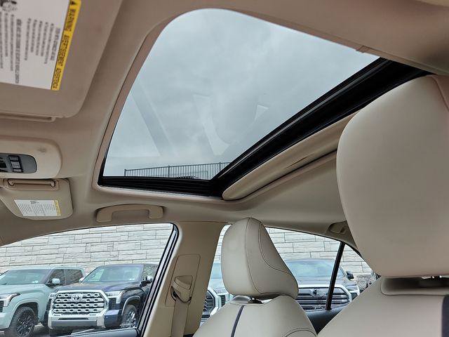 Certified 2021 Toyota Camry XLE w/ Cold Weather Package FWD image 15
