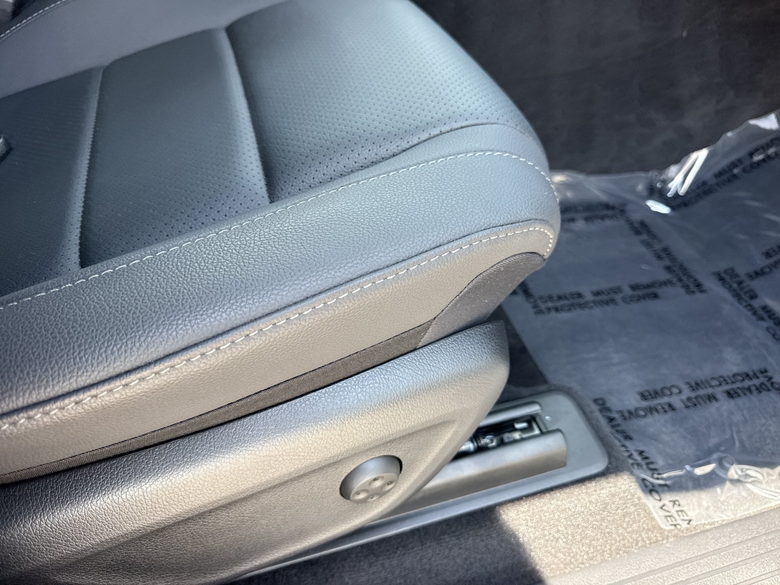 Certified 2025 Mercedes-Benz GLE 350 4MATIC image 28