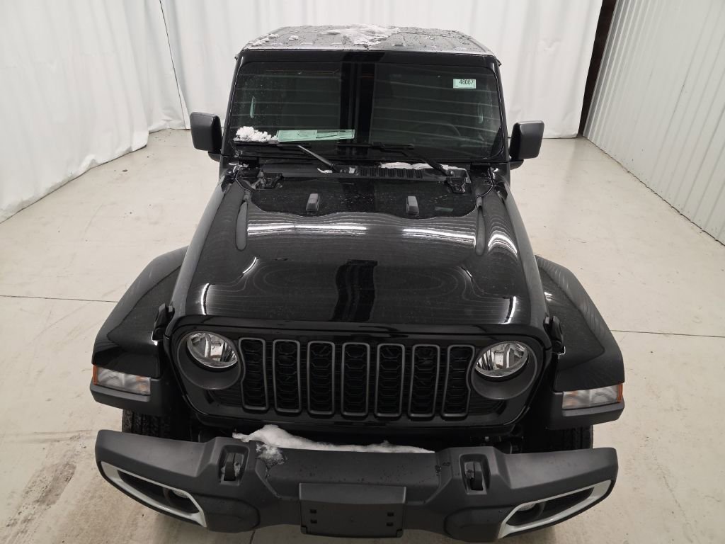New 2026 Jeep Gladiator Sport AWD/4WD image 9