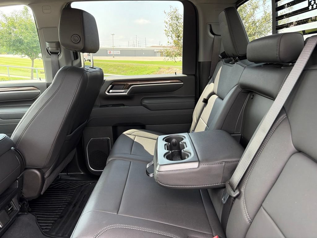 Used 2025 Chevrolet Silverado 2500 LT w/ Trail Boss Package AWD/4WD image 48