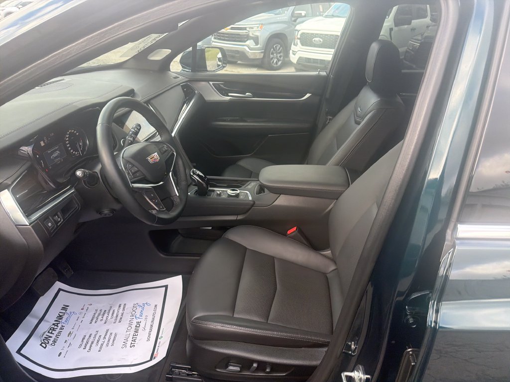 Used 2025 Cadillac XT5 Premium Luxury AWD/4WD image 15