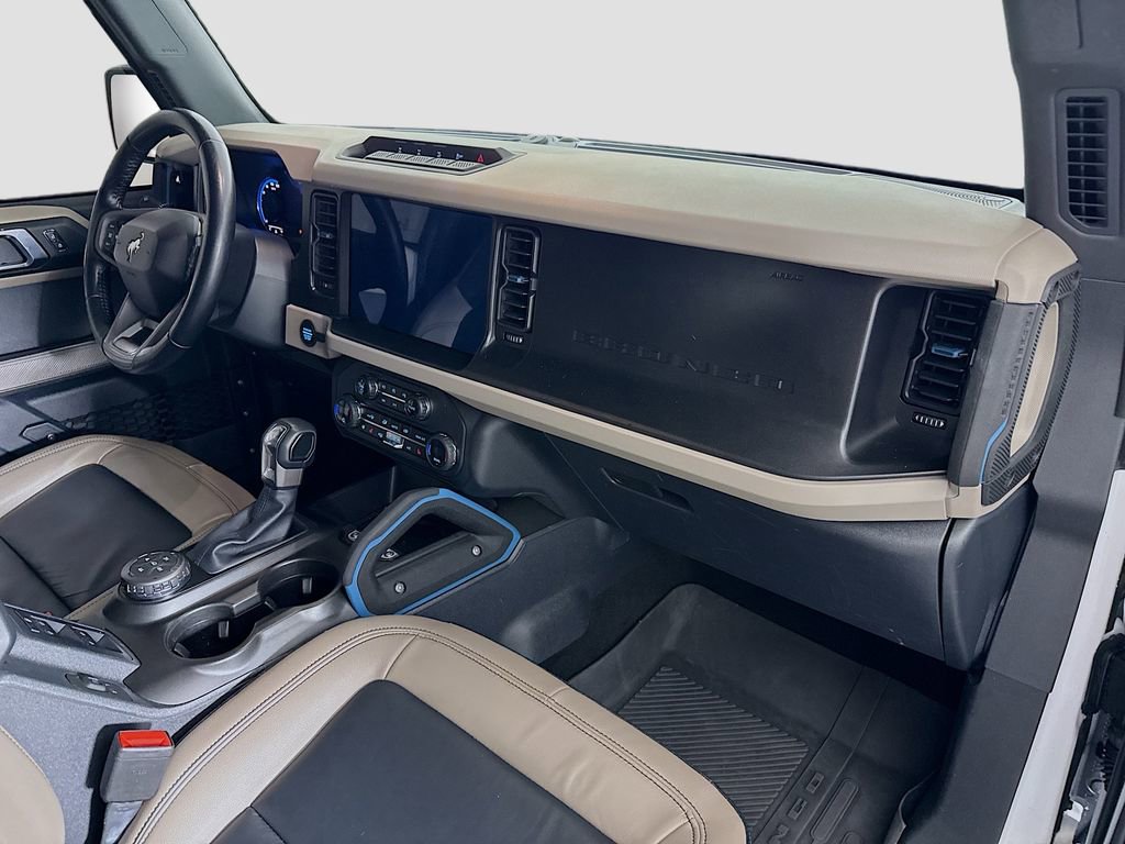 Used 2023 Ford Bronco Wildtrak image 27