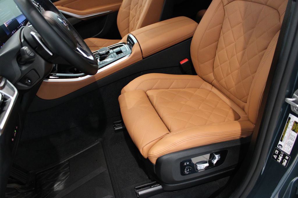 New 2026 BMW X5 xDrive40i w/ Climate Comfort Package image 8
