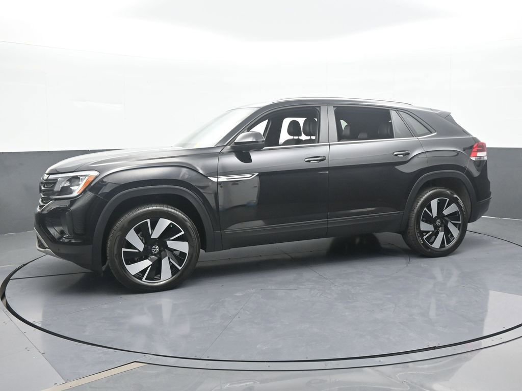 Used 2024 Volkswagen Atlas Cross Sport SE video 2