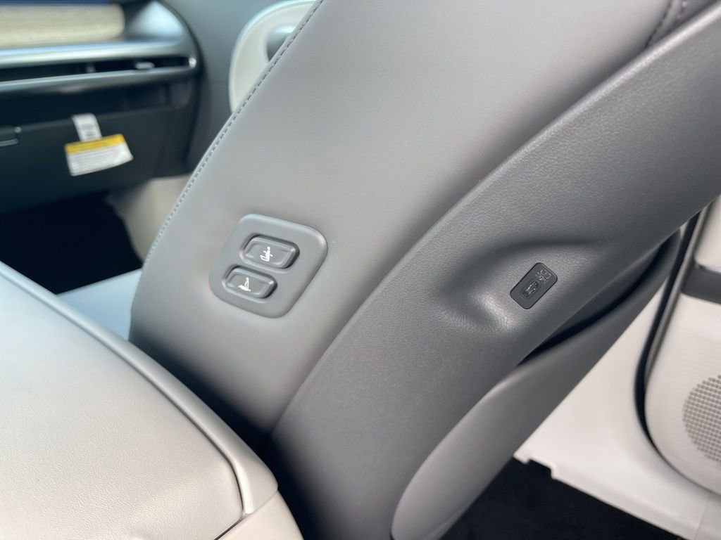 New 2026 Hyundai Ioniq 9 SEL image 15