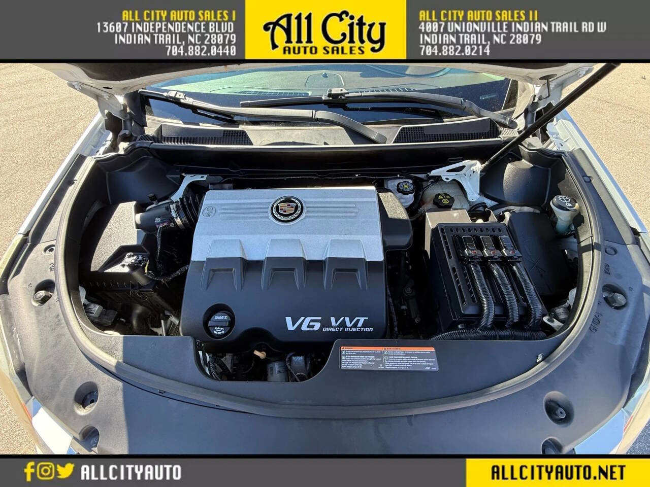 Used 2010 Cadillac SRX Premium image 38