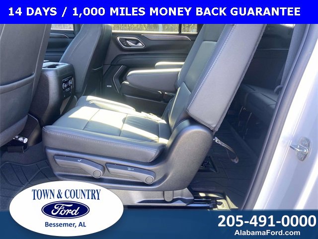 Used 2024 Chevrolet Suburban Z71 w/ Luxury Package image 11