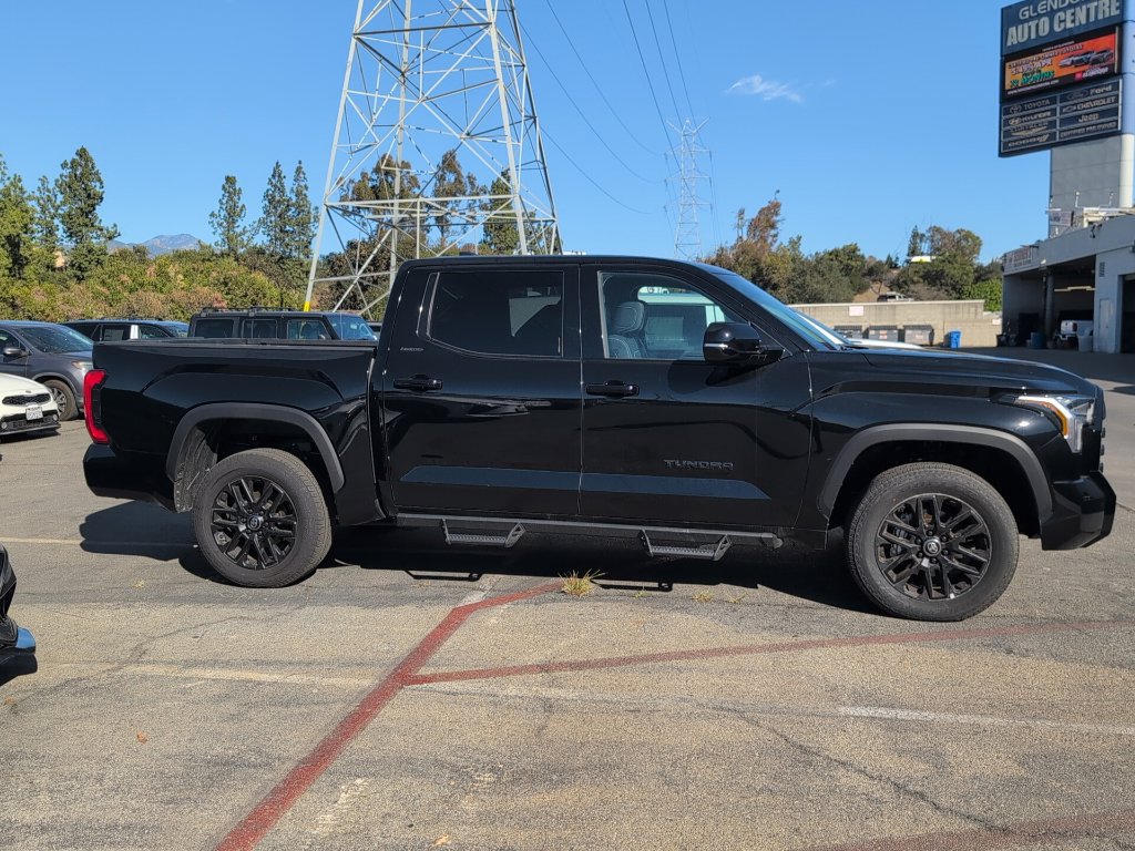 Used 2026 Toyota Tundra Limited AWD/4WD image 2