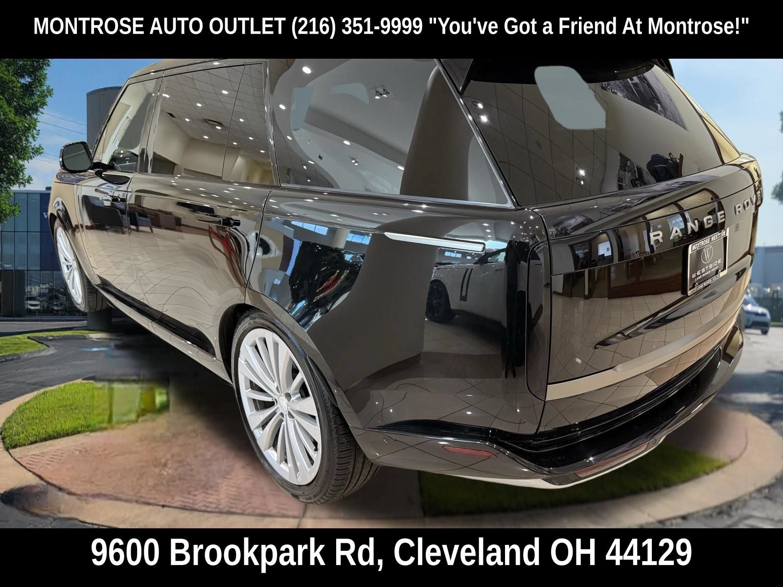 New 2025 Land Rover Range Rover Long Wheelbase SE AWD/4WD image 3