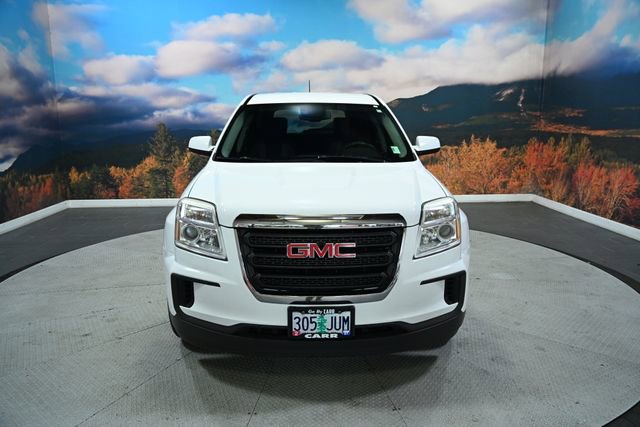 Used 2017 GMC Terrain SLE image 2
