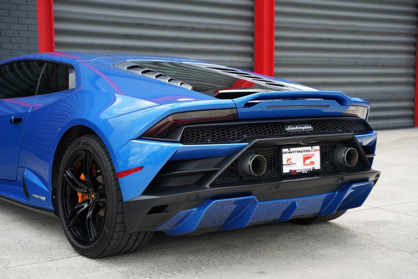 Used 2020 Lamborghini Huracan EVO RWD image 17