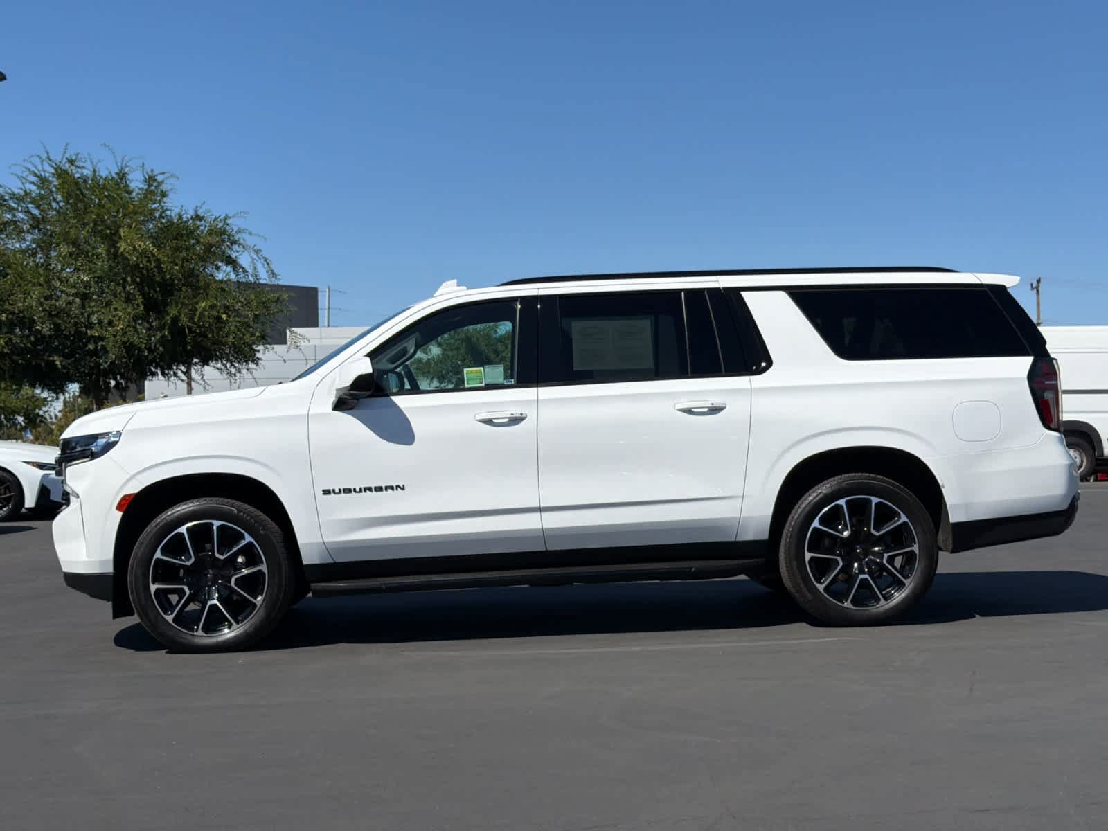 Used 2021 Chevrolet Suburban RST w/ Rear Media and Nav Package AWD/4WD image 9