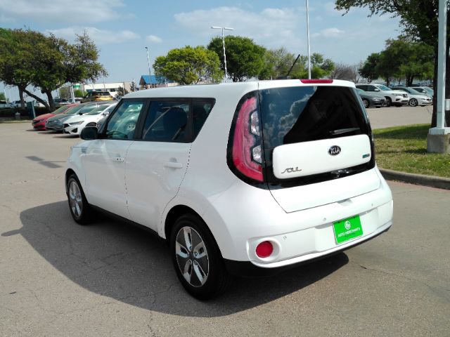 Used 2019 Kia Soul EV + w/ Sun & Fun Package image 13