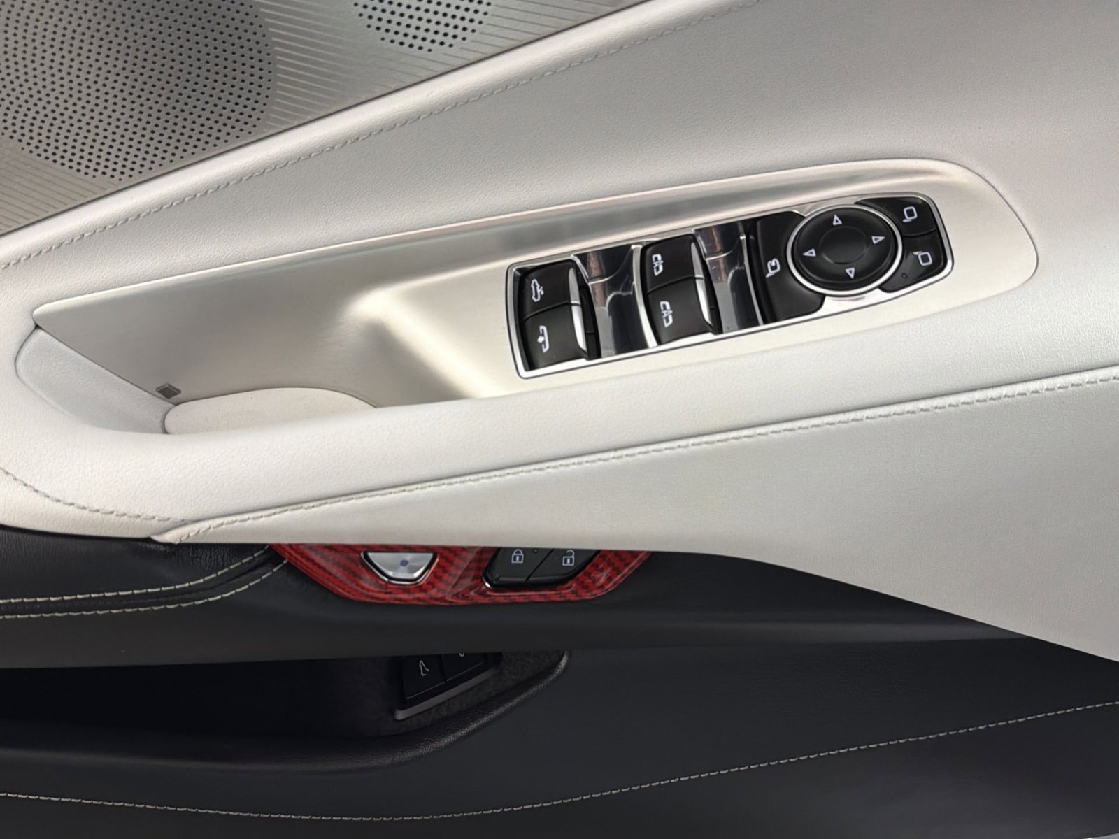 Used 2020 Chevrolet Corvette Stingray Preferred Conv w/ 2LT Preferred Equipment Group image 15