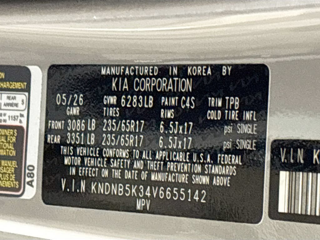 New 2027 Kia Carnival LX FWD image 24