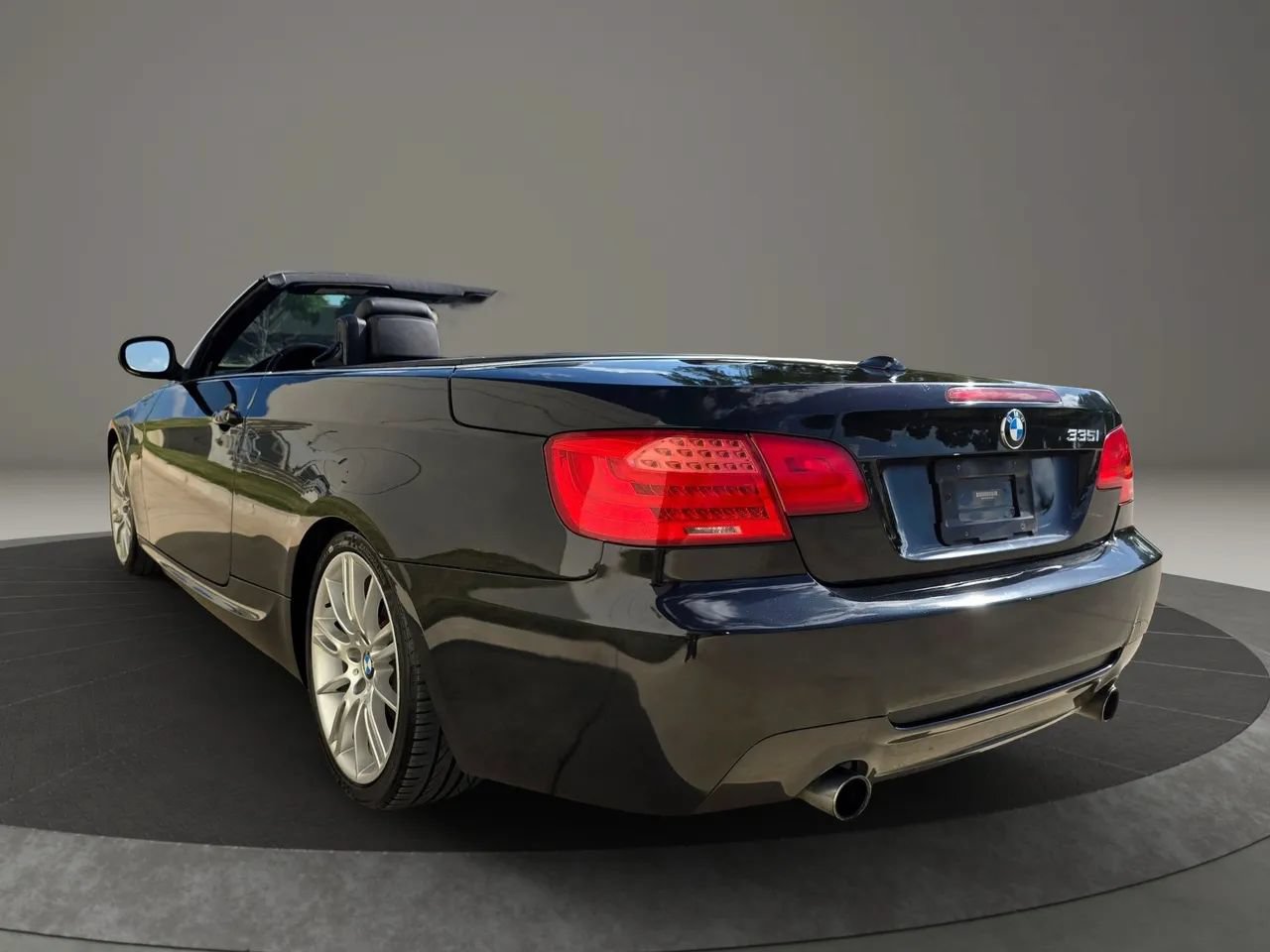 Used 2013 BMW 335i Convertible RWD image 6