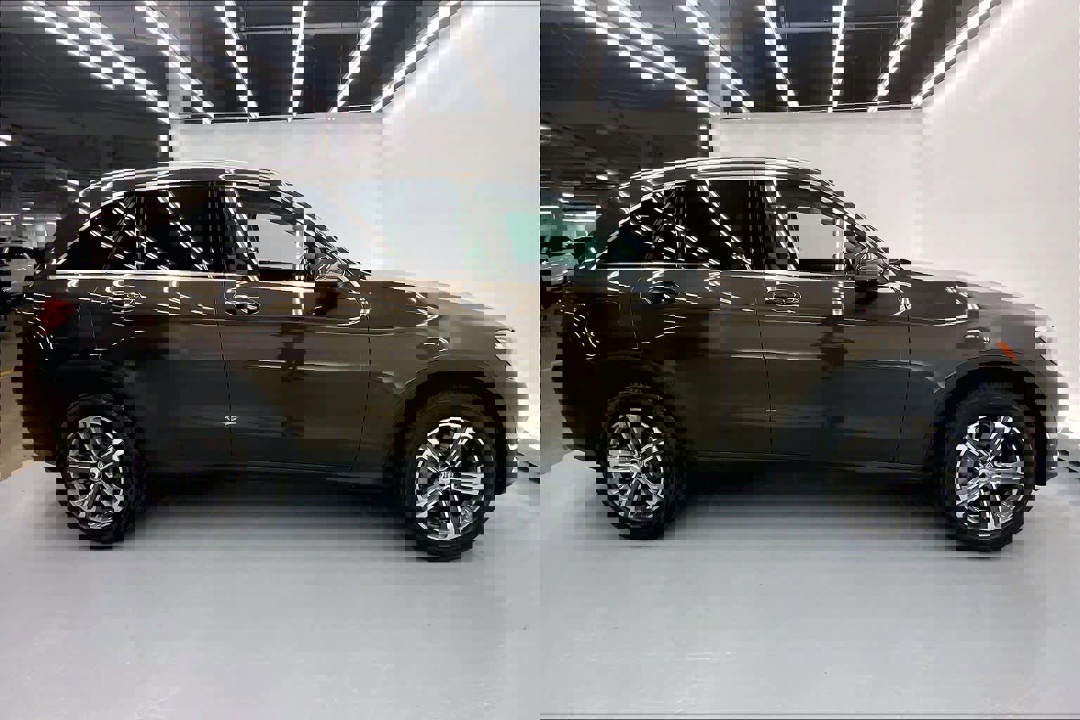 Used 2017 Mercedes-Benz GLC 300 image 5