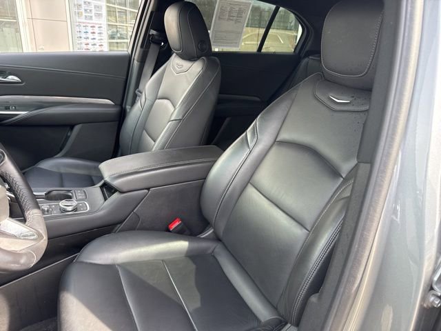 Used 2025 Cadillac XT4 Premium Luxury image 26