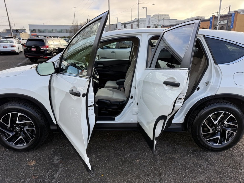 Used 2016 Honda CR-V SE image 17