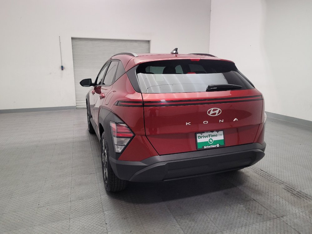 Used 2025 Hyundai Kona SEL FWD image 6