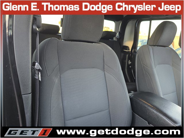 Certified 2022 Jeep Gladiator Willys image 32