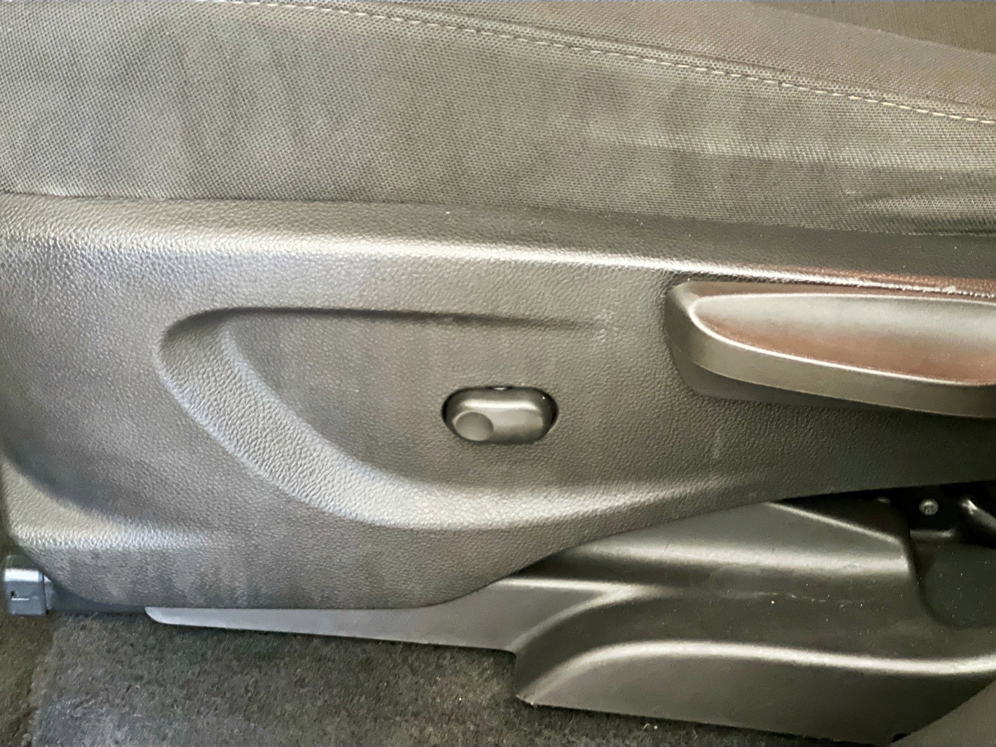 Used 2021 Chevrolet Trax LS w/ Tint and Cruise Package image 15