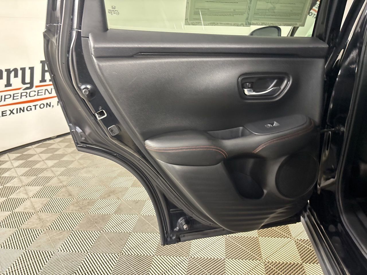 Used 2024 Honda HR-V Sport image 18
