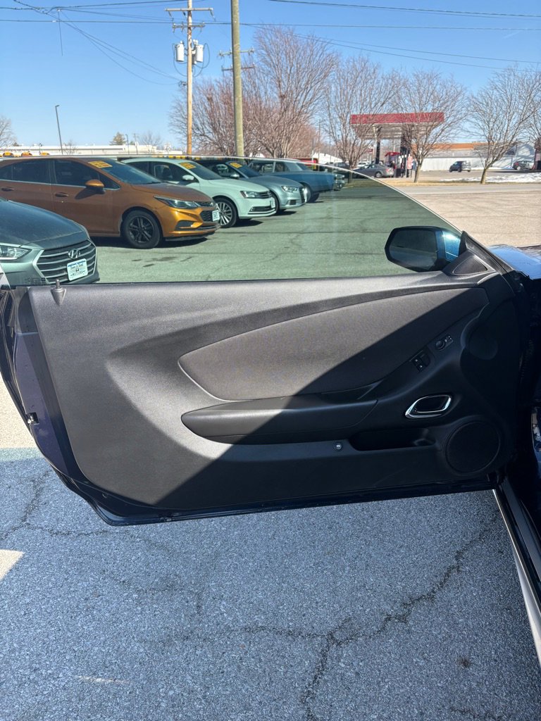 Used 2011 Chevrolet Camaro LT image 10