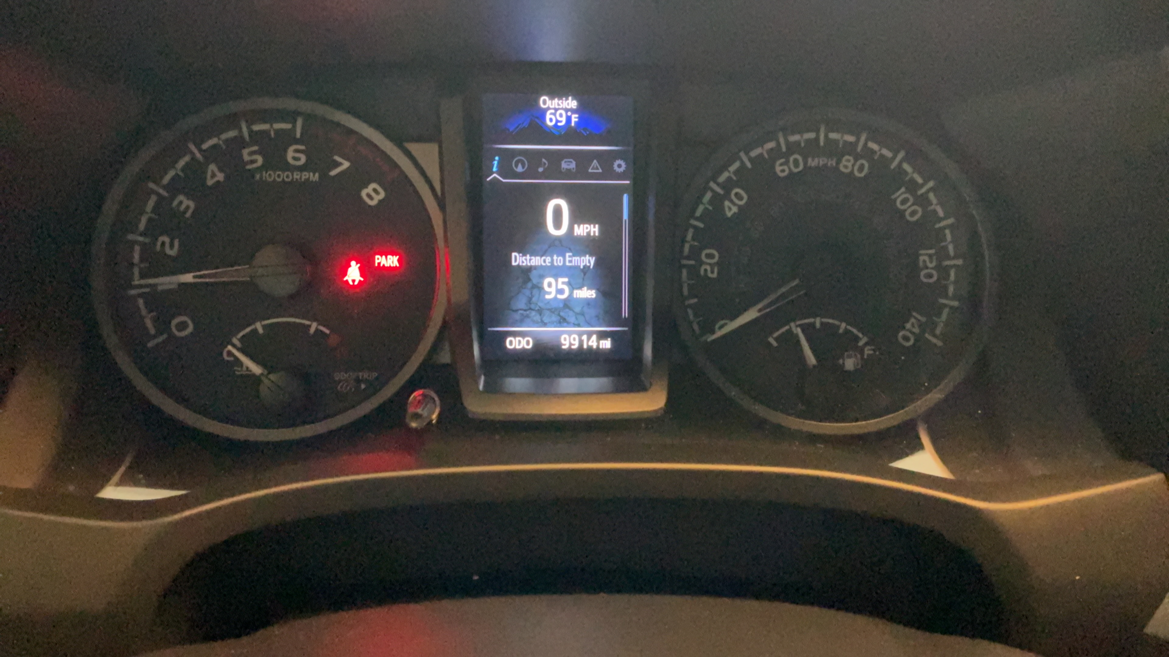Used 2023 Toyota Tacoma TRD Off-Road w/ TRD Premium Off Road Package AWD/4WD image 10