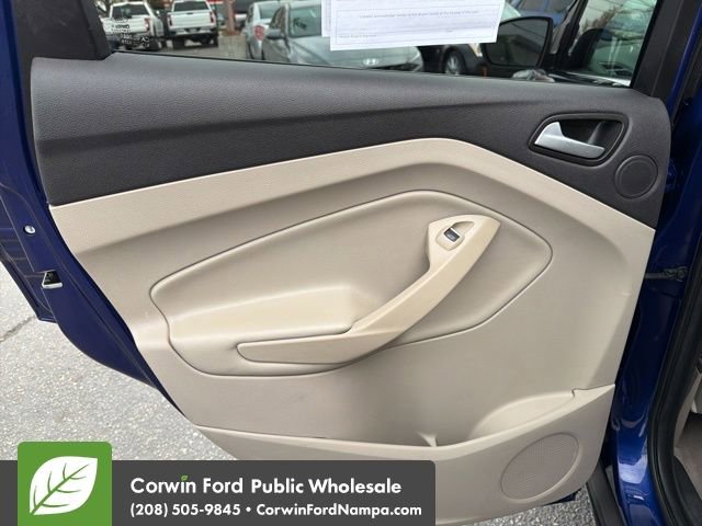 Used 2016 Ford Escape Titanium w/ Equipment Group 301A AWD/4WD image 28