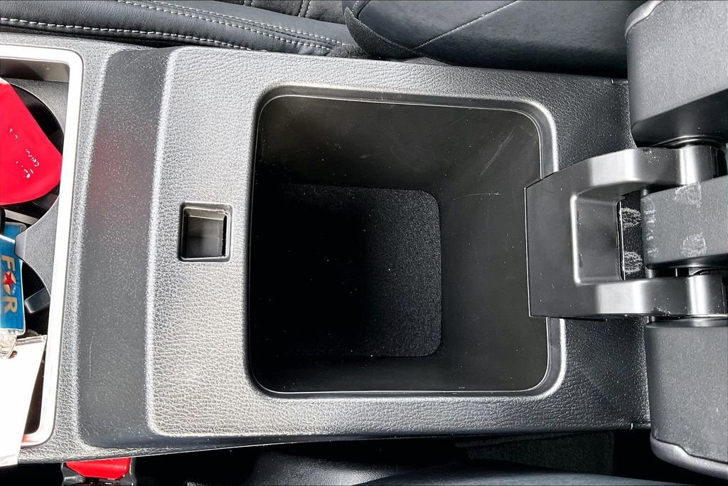 Used 2023 Mitsubishi Outlander SE image 33