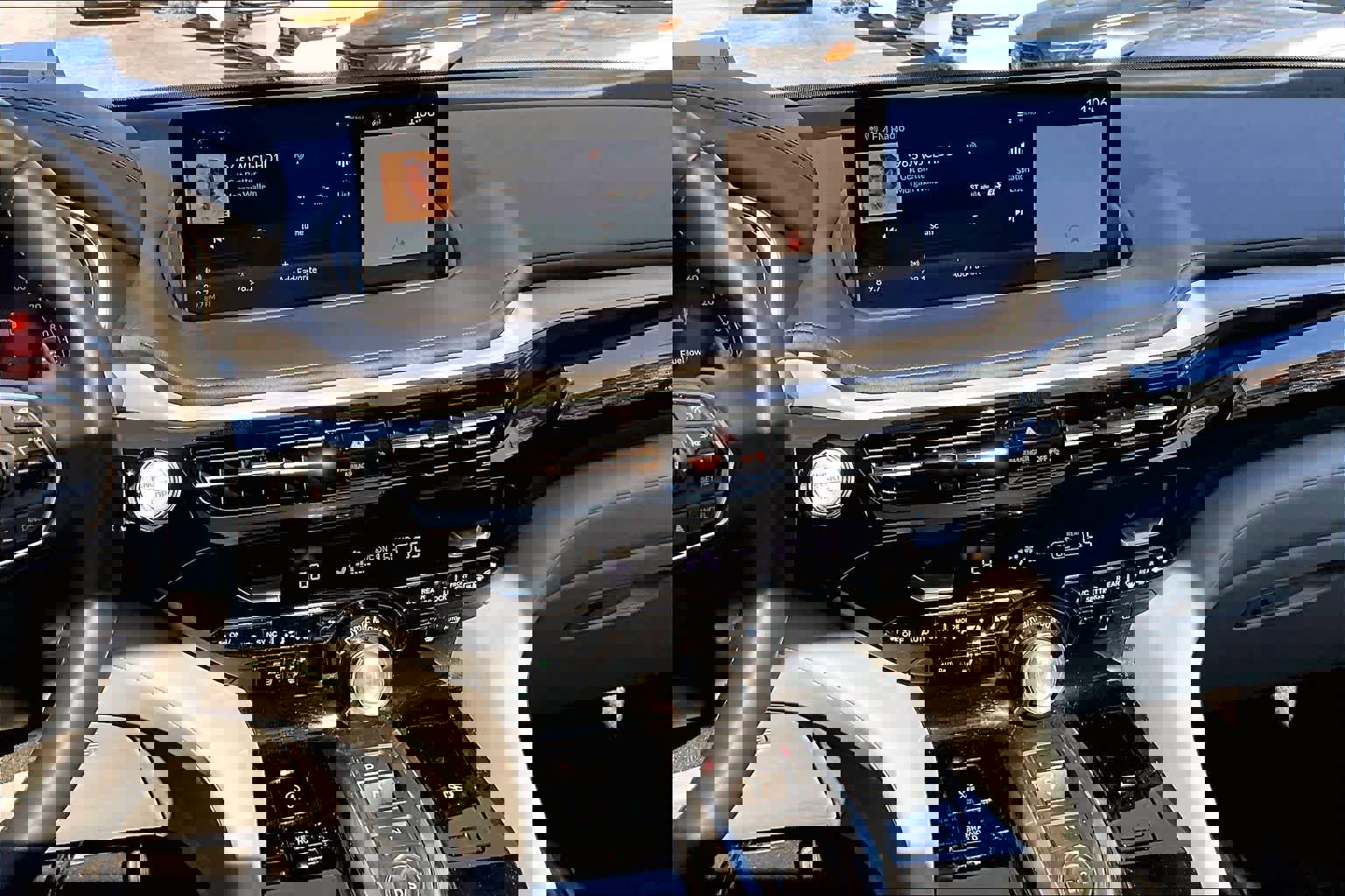 Used 2023 Acura MDX FWD w/ Technology Package image 6