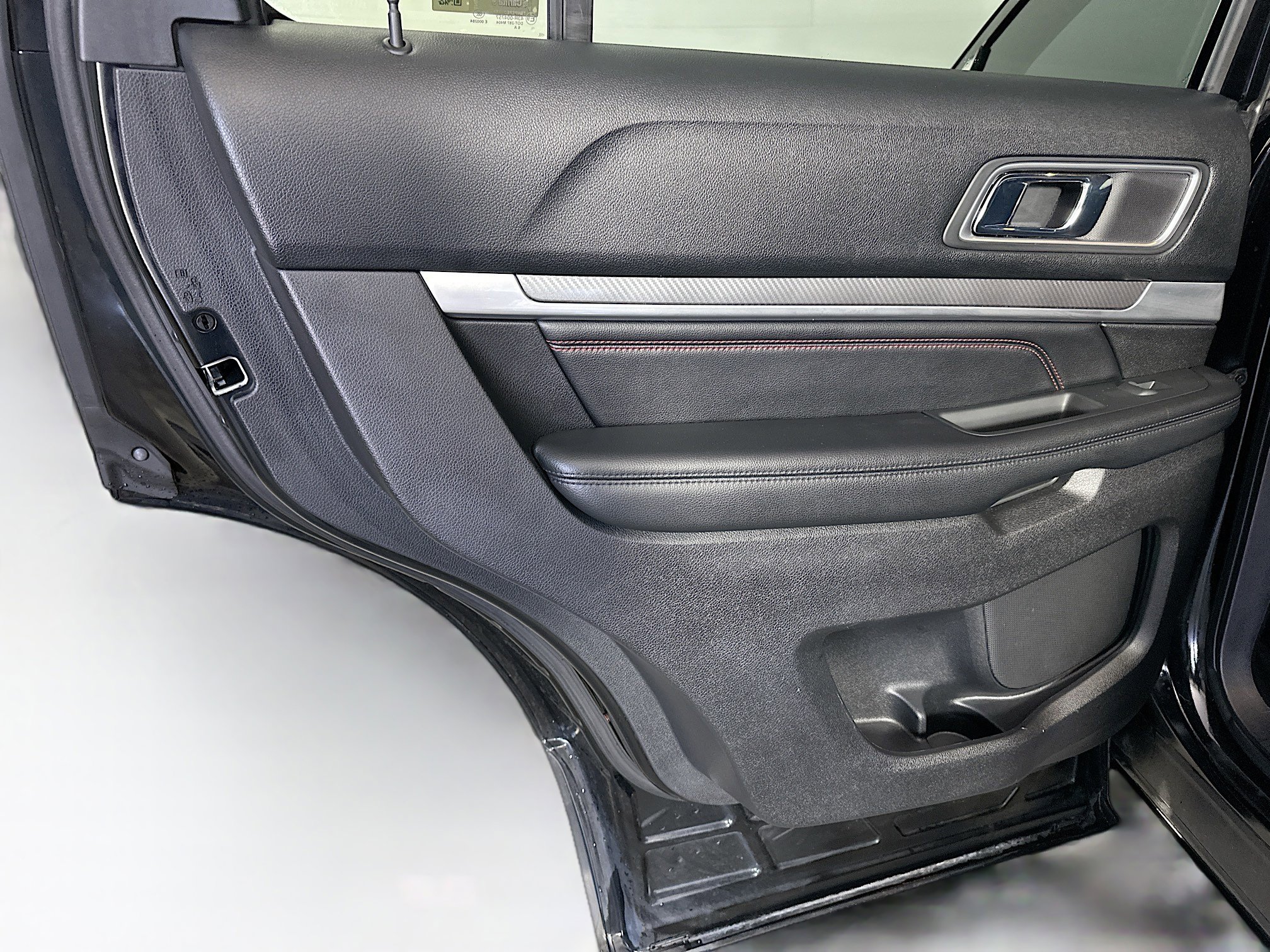 Used 2016 Ford Explorer Sport AWD/4WD image 25
