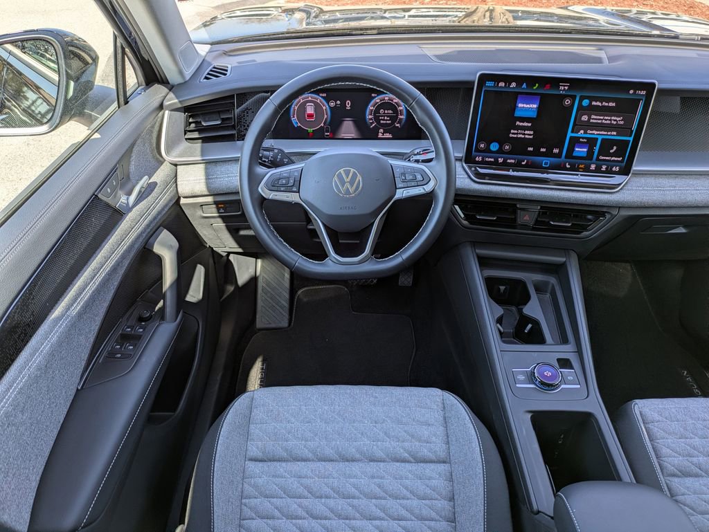 Used 2025 Volkswagen Tiguan S FWD image 18